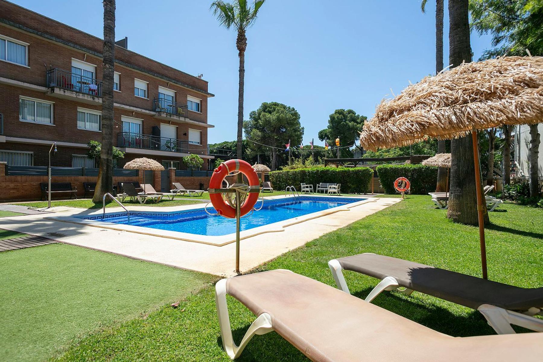 Apartamentos Velor Castelldefels Dış mekan fotoğraf