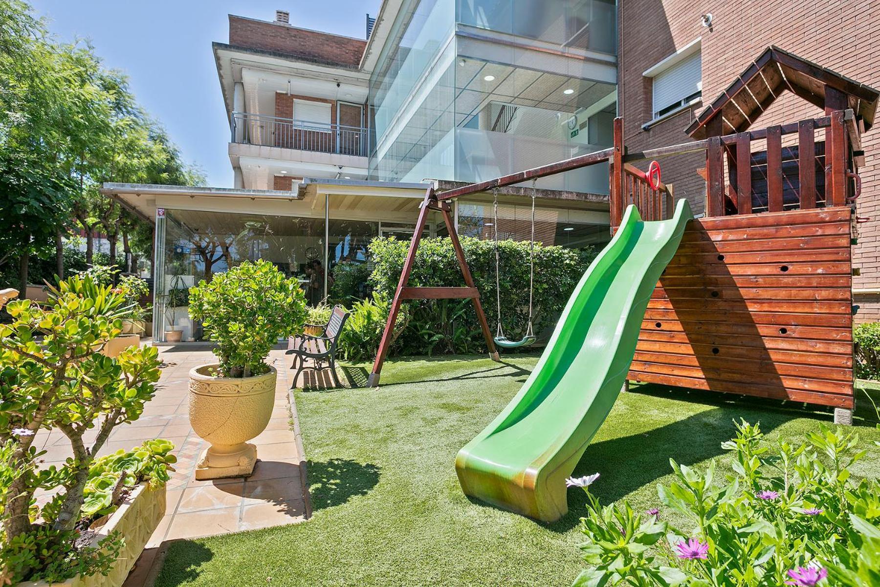 Apartamentos Velor Castelldefels Dış mekan fotoğraf