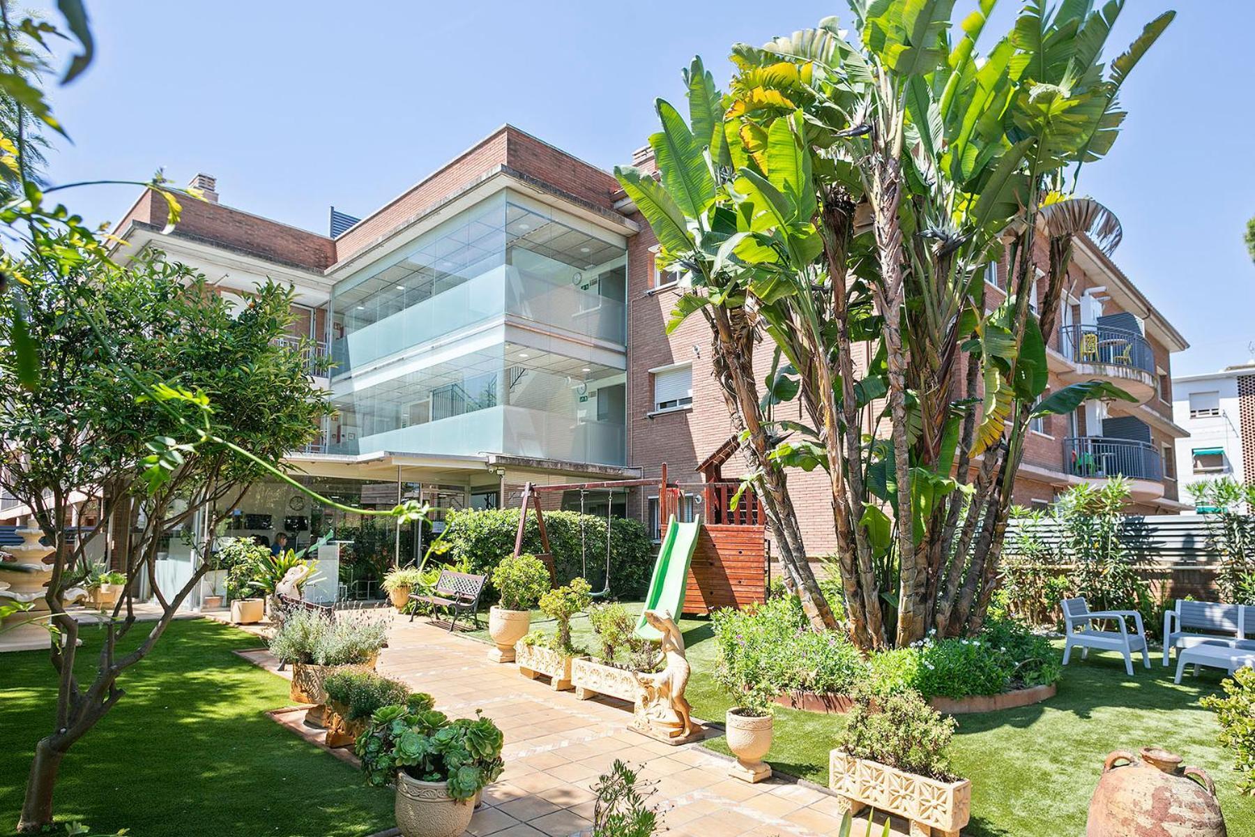 Apartamentos Velor Castelldefels Dış mekan fotoğraf