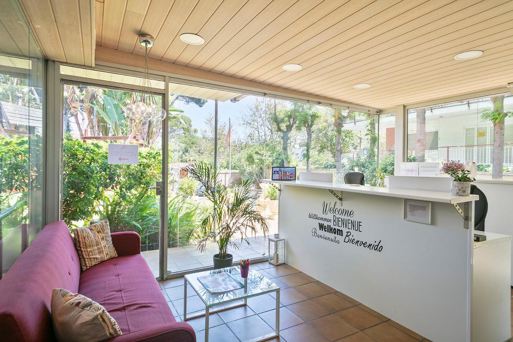 Apartamentos Velor Castelldefels Dış mekan fotoğraf