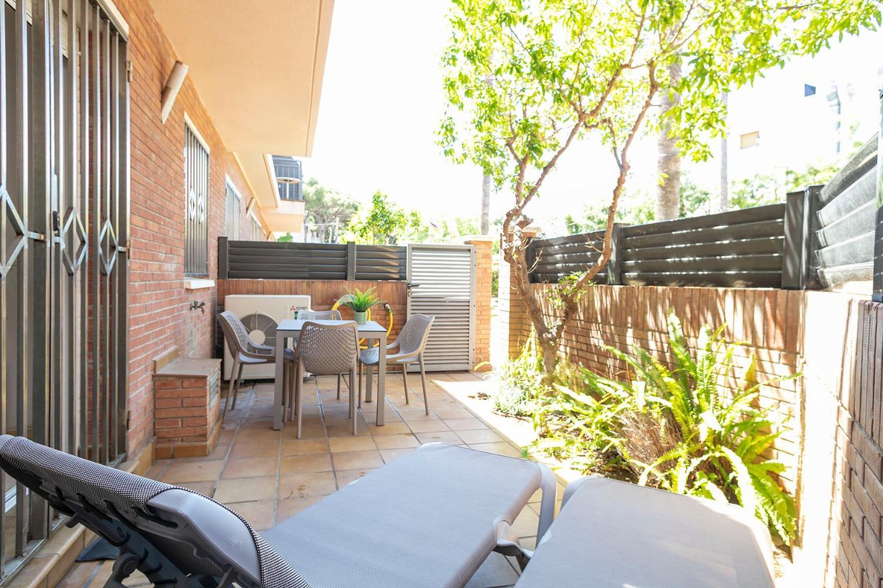 Apartamentos Velor Castelldefels Dış mekan fotoğraf