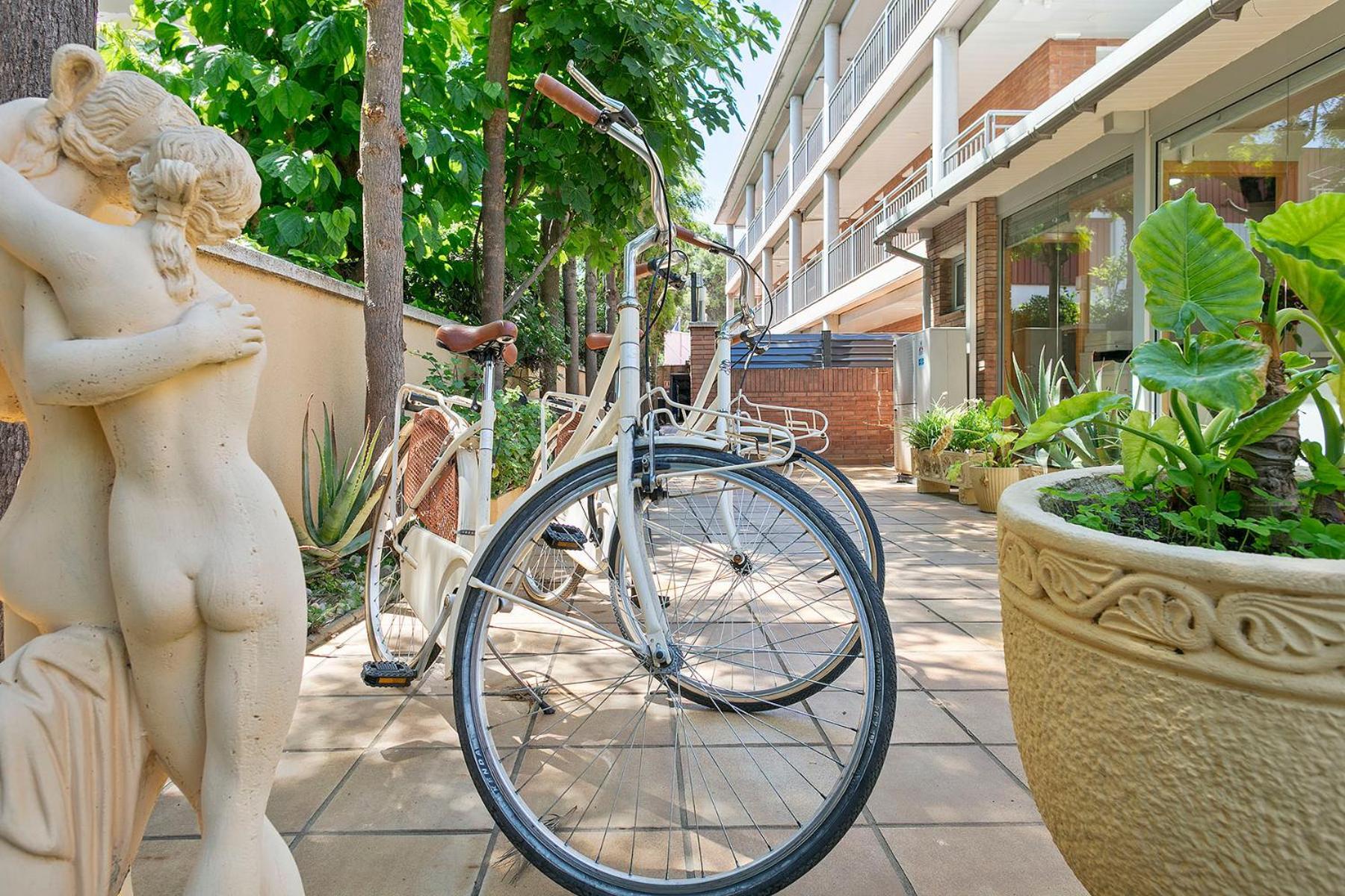 Apartamentos Velor Castelldefels Dış mekan fotoğraf