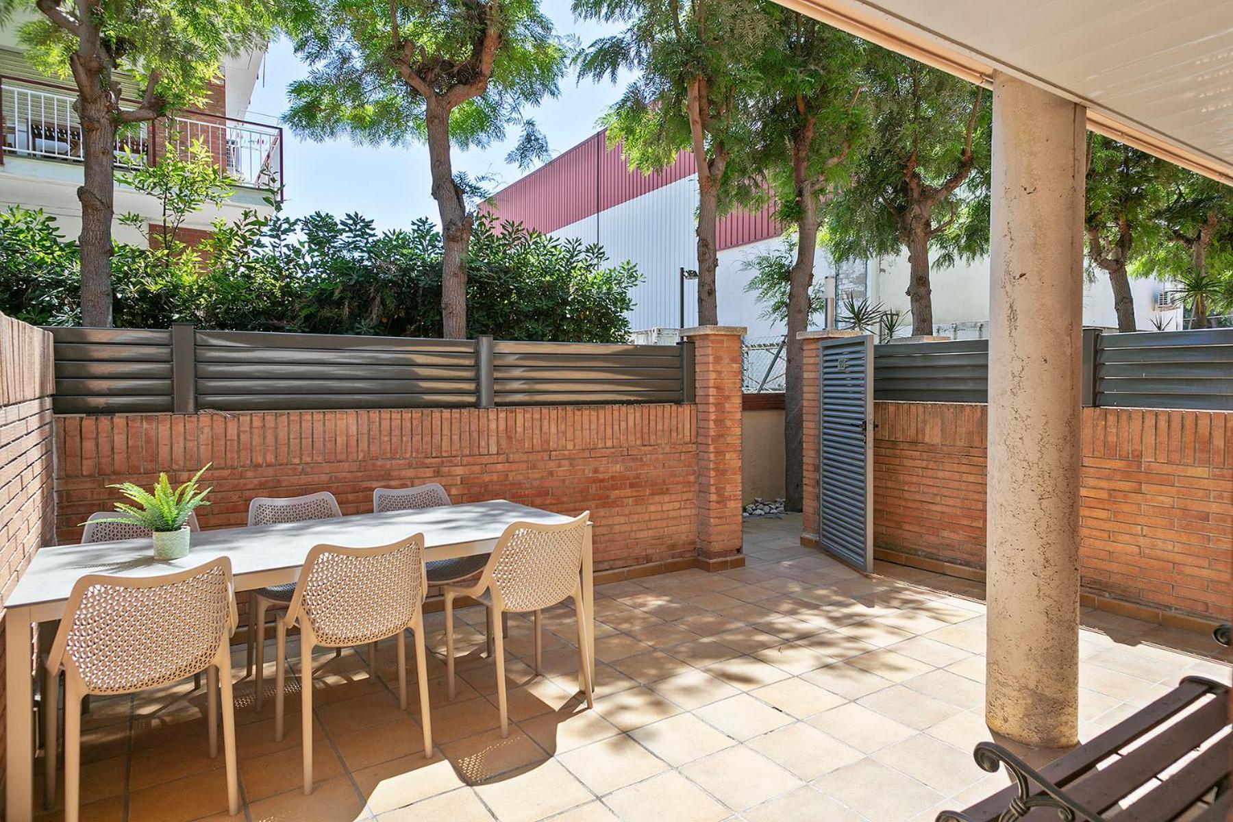 Apartamentos Velor Castelldefels Dış mekan fotoğraf