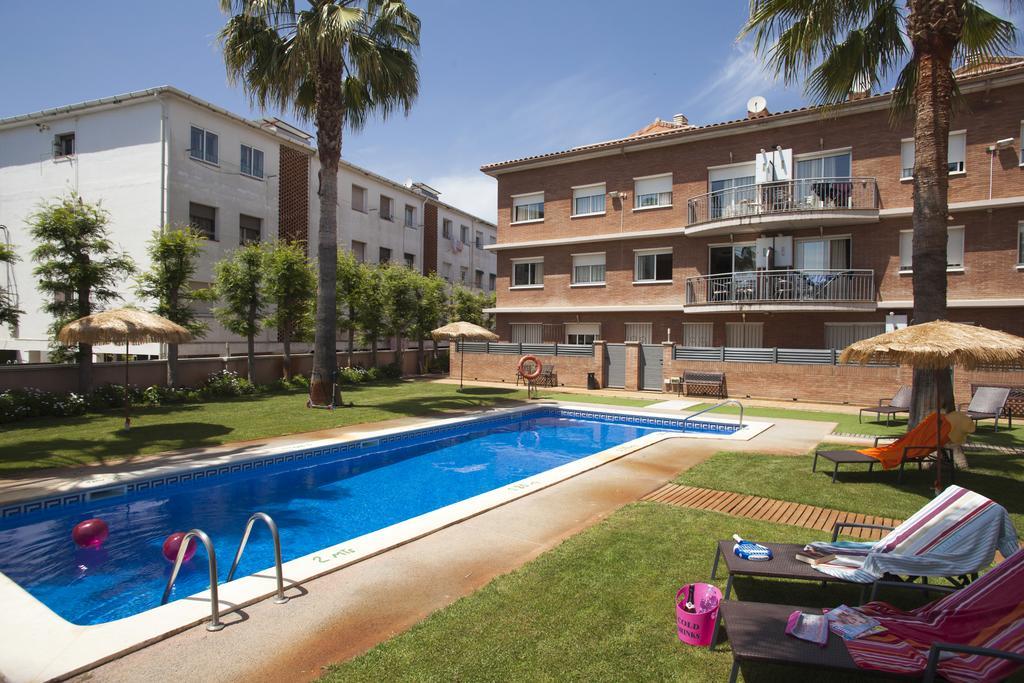 Velor Apartamentos Turisticos Castelldefels Dış mekan fotoğraf
